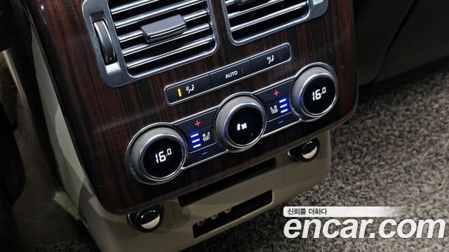Land Rover Range Rover 4세대 4.4 SDV8 Vogue SE дизель, 2016 19