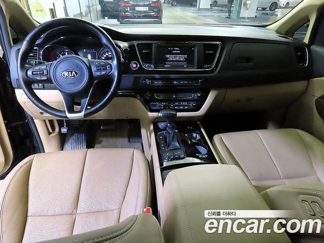 Kia All New Carnival Noblesse, 2018 10