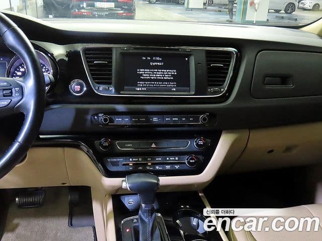 Kia All New Carnival Noblesse, 2018 11