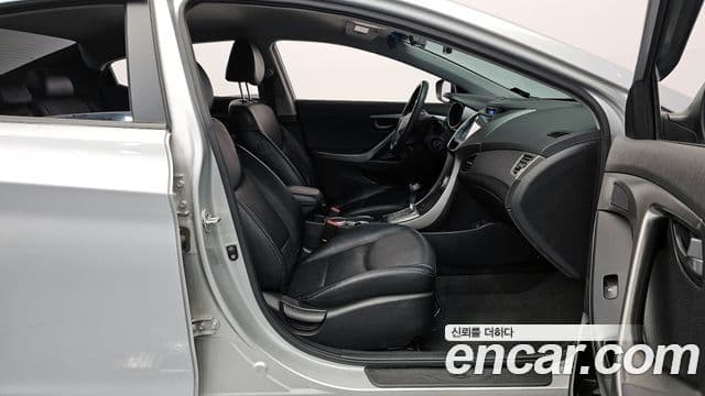 Hyundai Avante MD Luxury, 2012 10