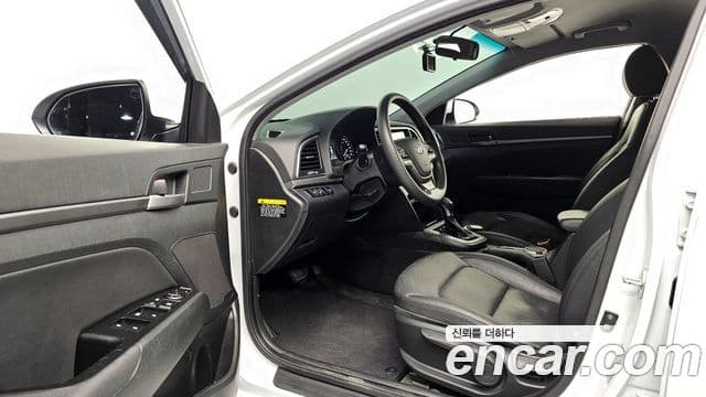 Hyundai Avante AD 1.6 GDI Value Plus, 2018 11