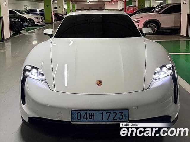 Porsche 타이칸 базовый, 2022 1