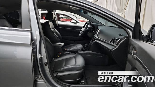 Hyundai Avante AD Modern, 2017 11