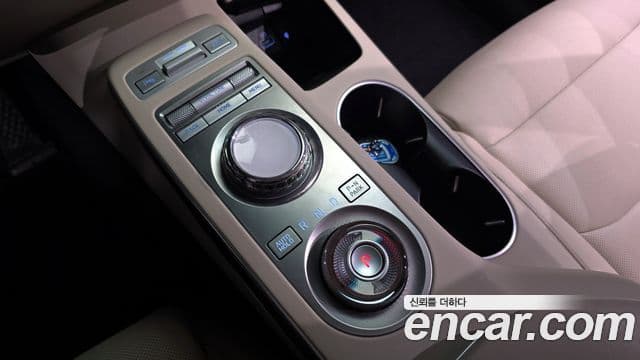 Genesis GV70, 2022 9