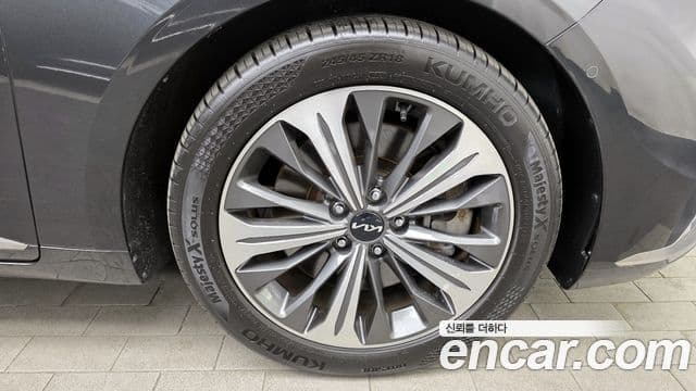 Kia K8 Noblesse, 2022 все фото