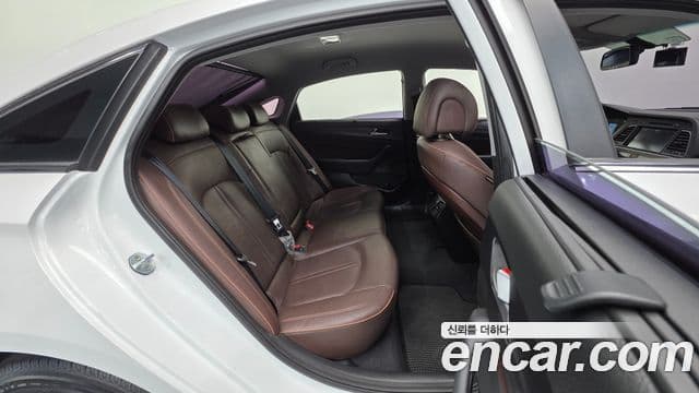 Hyundai LF Sonata 2.0 Care Plus, 2017 19