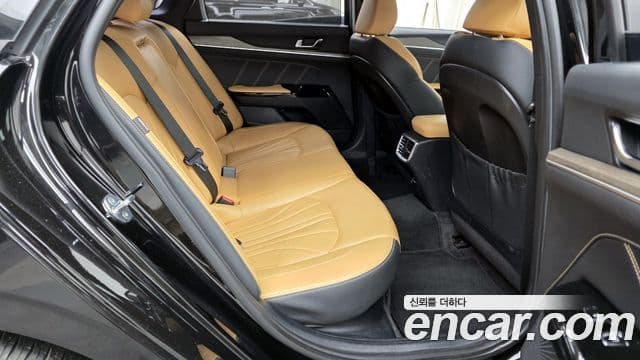 Kia K5 гибрид 3세대 Signature, 2022 12