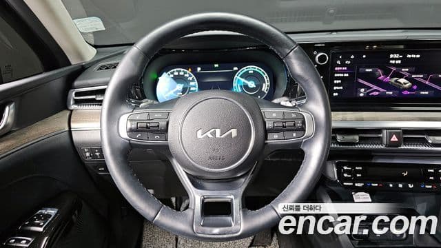 Kia K5 гибрид 3세대 Noblesse, 2023 14
