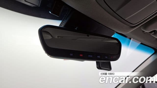 Genesis G80 Premium Luxury, 2018 18