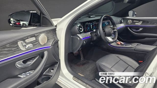 Mercedes-Benz E-класс W213 AMG Line, 2023 11