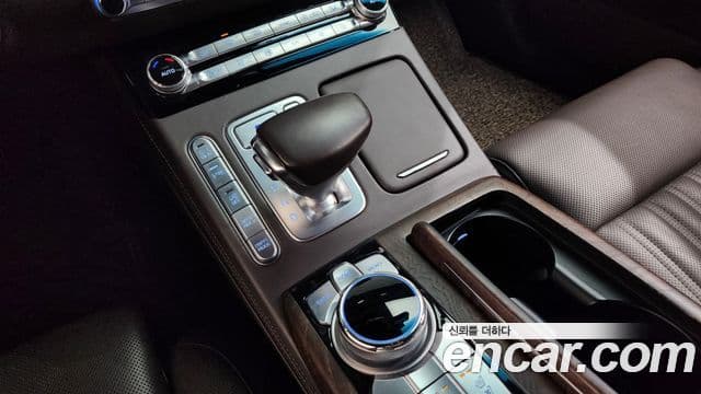 Genesis G90 Prestige, 2019 9