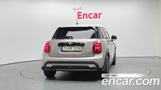 Mini Cooper 3세대, 2024 4