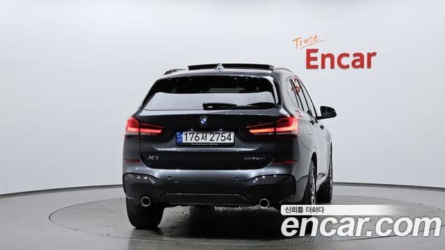 BMW X1 (F48) xDrive 20i M Sport, 2022 4