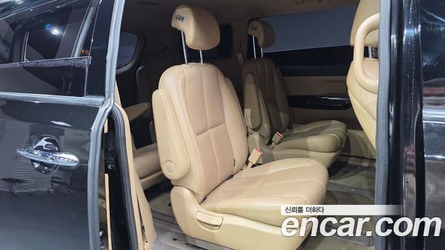 Kia The / новый New Carnival Special, 2019 12