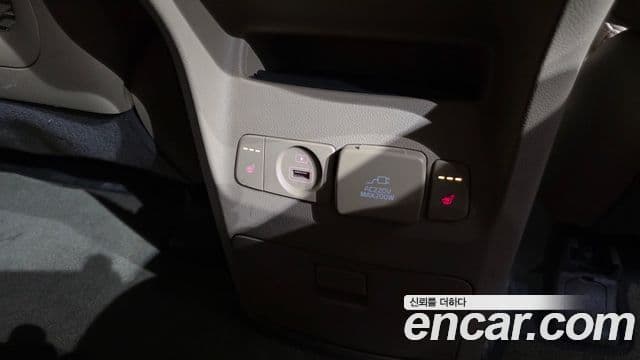 Kia The / новый New Carnival Special, 2019 17