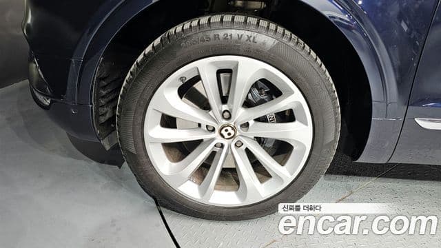 Bentley Bentayga 4.0 V8, 2020 все фото