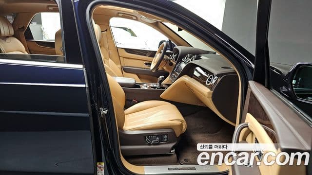 Bentley Bentayga 4.0 V8, 2020 11