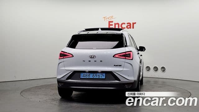 Hyundai NEXO Premium, 2023 4