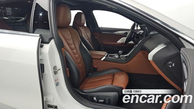 BMW 8시리즈 (G15) M850i xDrive Gran Coupe, 2024 10