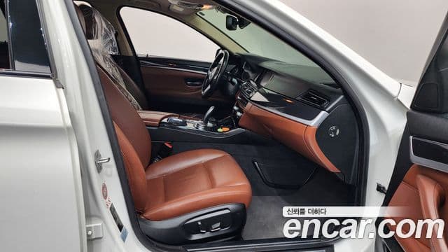 BMW 5시리즈 (F10) 520d xDrive M Aero Dynamic, 2016 11