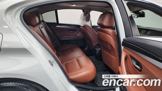 BMW 5시리즈 (F10) 520d xDrive M Aero Dynamic, 2016 12