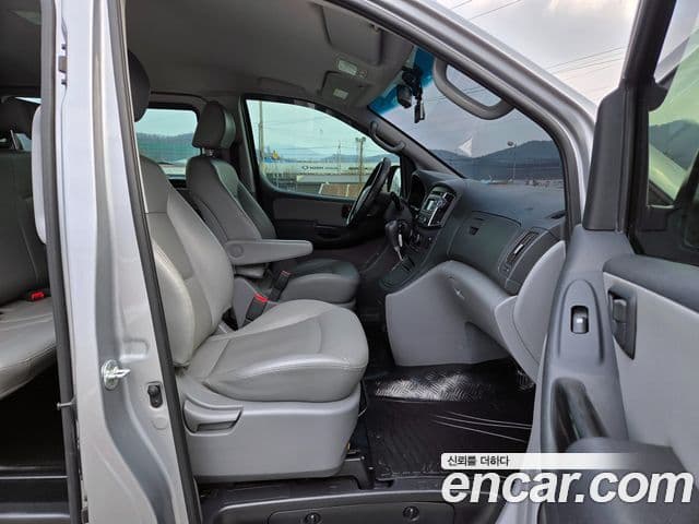 Hyundai Grand Starex Smart, 2017 13