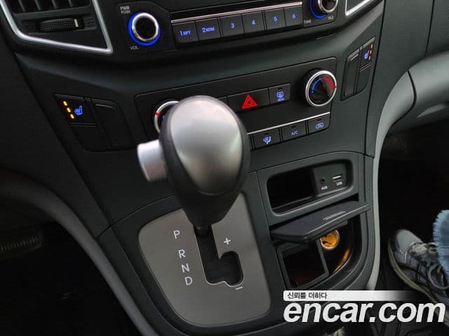 Hyundai Grand Starex Smart, 2017 15