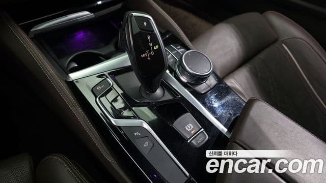 BMW 5시리즈 (G30) 530i M Sport Plus, 2019 9