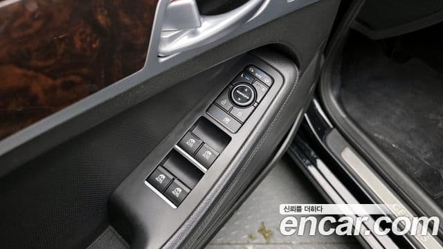 Hyundai Genesis DH Modern, 2016 18