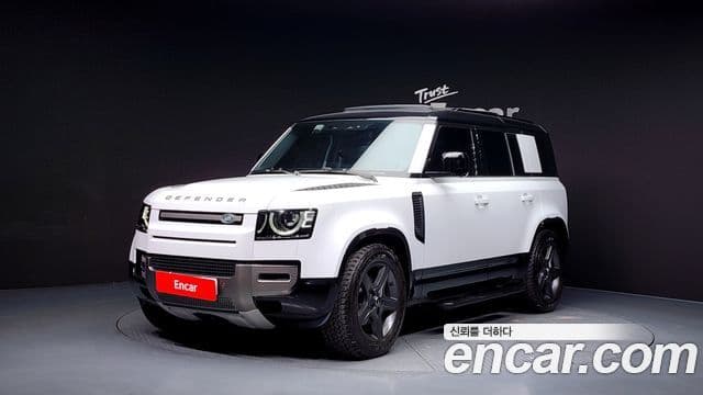 Land Rover Defender (L663) 110 D250 X-Dynamic SE, 2025 1