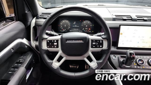 Land Rover Defender (L663) 110 D250 X-Dynamic SE, 2025 13