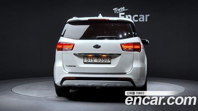 Kia All New Carnival Noblesse, 2017 4