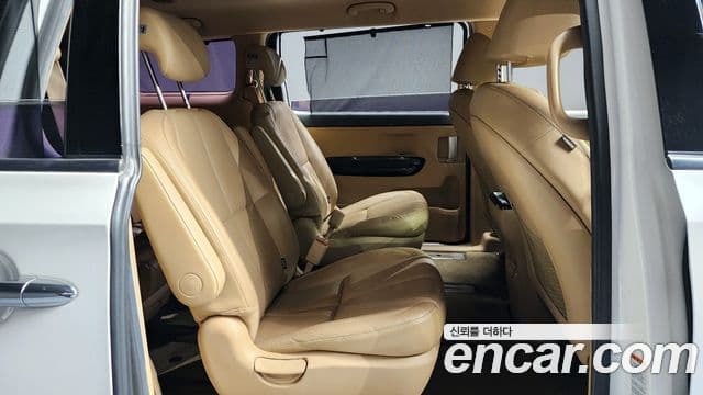Kia All New Carnival Noblesse, 2017 12