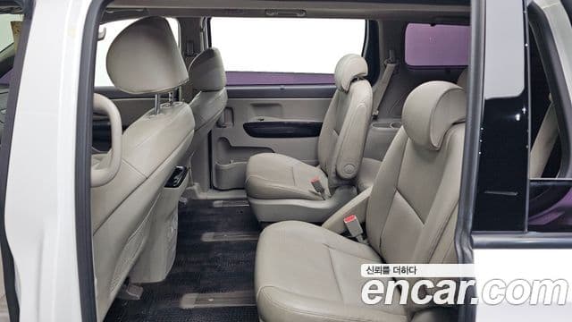 Kia All New Carnival Prestige, 2017 11
