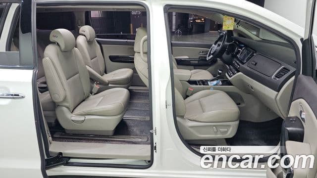 Kia All New Carnival Prestige, 2017 12