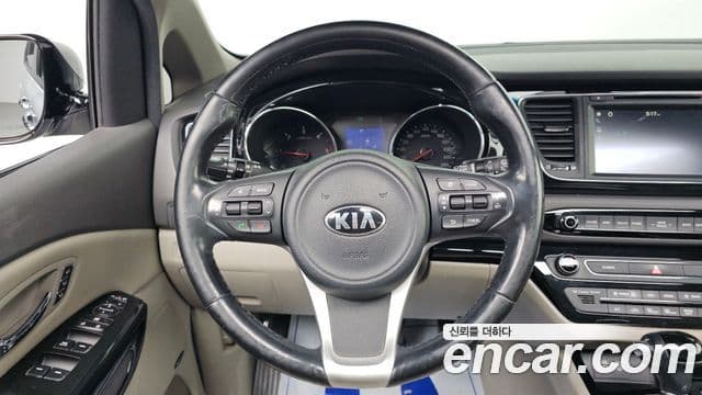 Kia All New Carnival Noblesse, 2016 14
