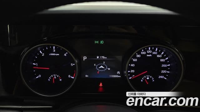 Kia Carnival 4세대 Noblesse, 2021 8