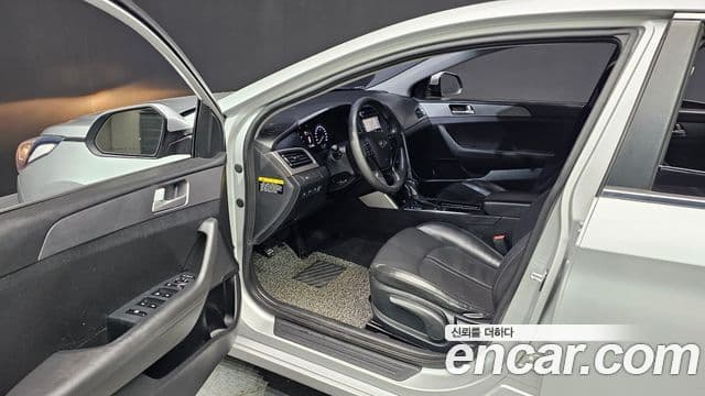 Hyundai LF Sonata Modern, 2016 11