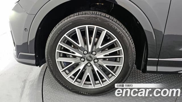 Audi Q3 (F3) Premium, 2023 все фото