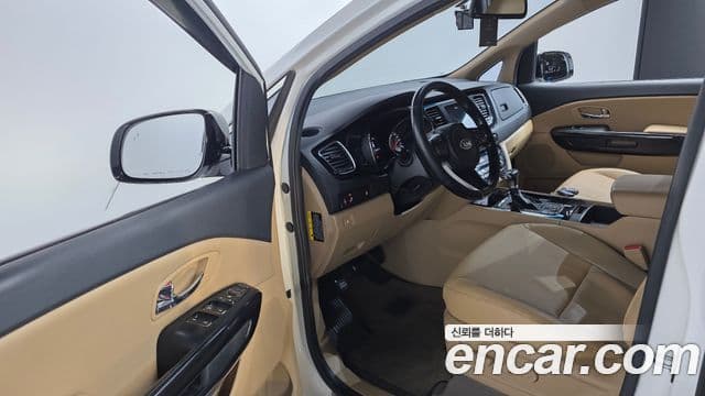 Kia All New Carnival Prestige, 2018 11