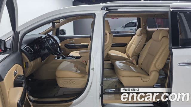 Kia All New Carnival Prestige, 2018 17