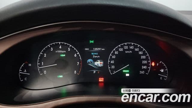 Hyundai Genesis VIP팩, 2012 8