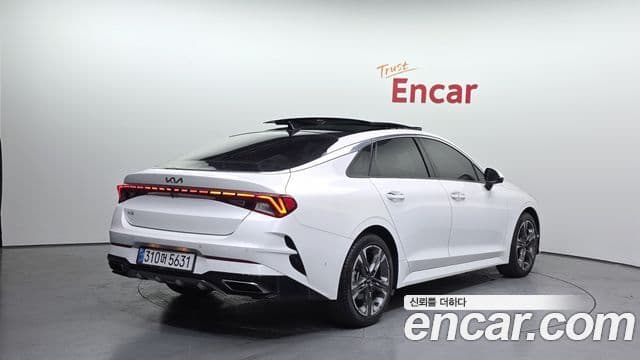 Kia K5 3세대 Signature, 2023 2