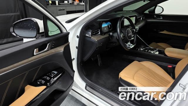 Kia K5 3세대 Signature, 2023 10