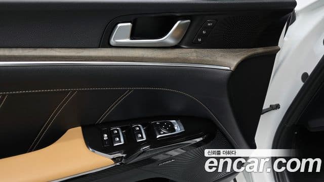 Kia K5 3세대 Signature, 2023 11