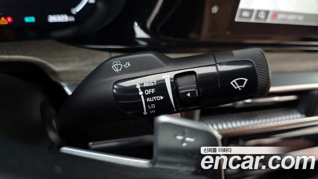 Kia K5 3세대 Signature, 2023 12