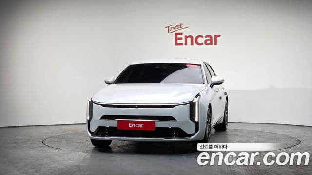 Kia The / новый New K8 гибрид Noblesse, 2026 3