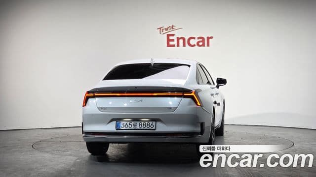 Kia The / новый New K8 гибрид Noblesse, 2026 4