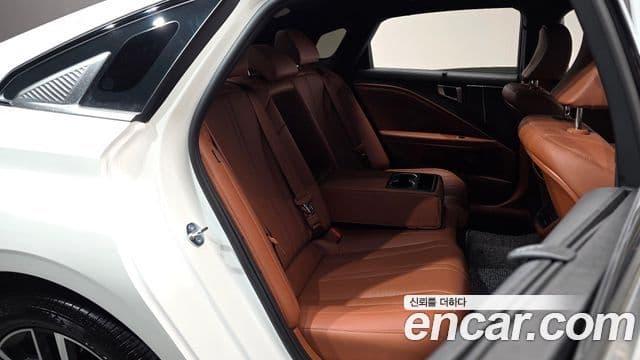 Kia The / новый New K8 гибрид Noblesse, 2026 11