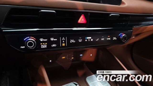 Kia The / новый New K8 гибрид Noblesse, 2026 16